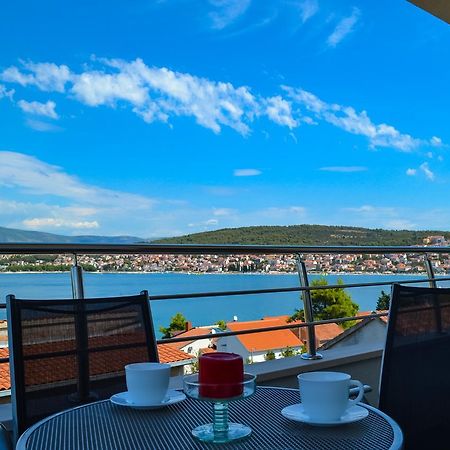 Apartments Oklopcic トロギール エクステリア 写真