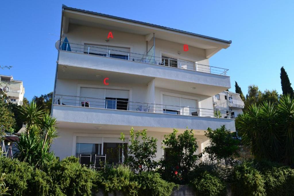 Apartments Oklopcic トロギール エクステリア 写真