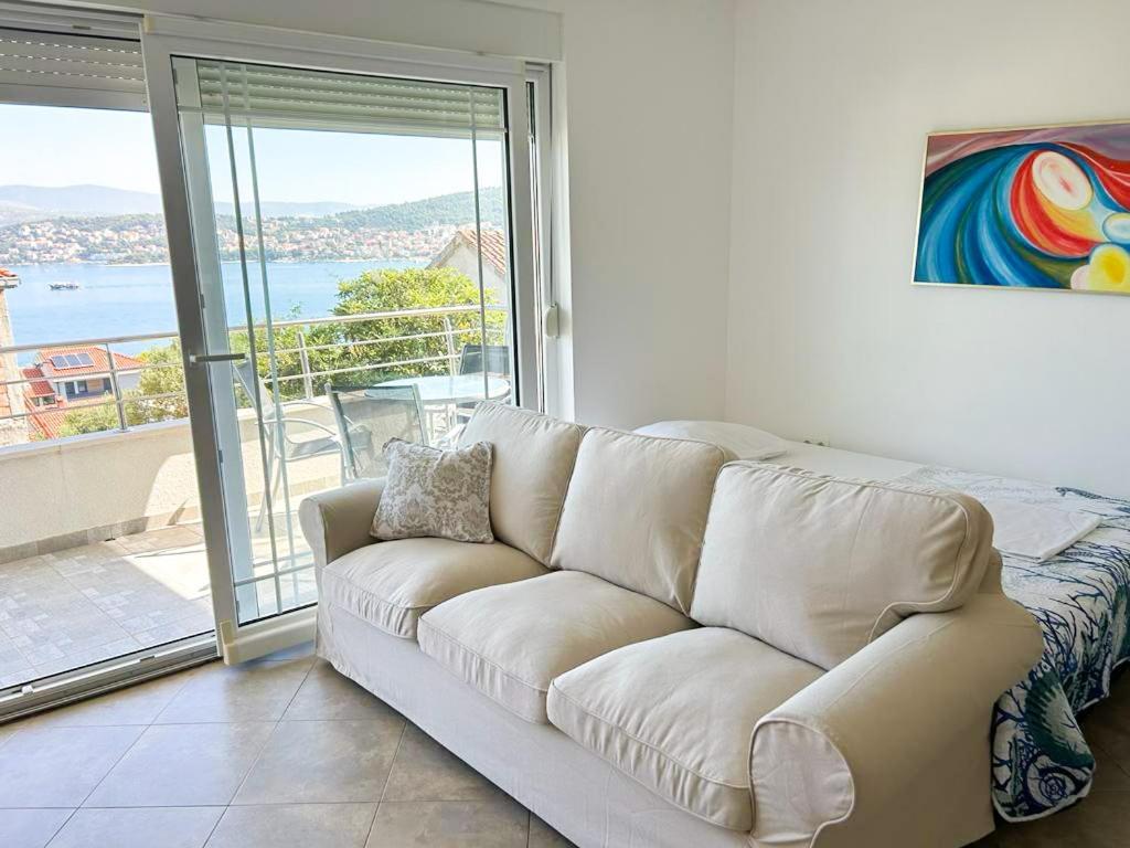 Apartments Oklopcic トロギール エクステリア 写真